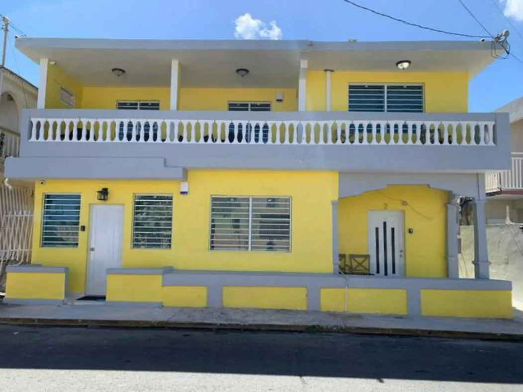Fishing Village Sleeps Up To 8 With Kitchenette, Unit 3 Catano
