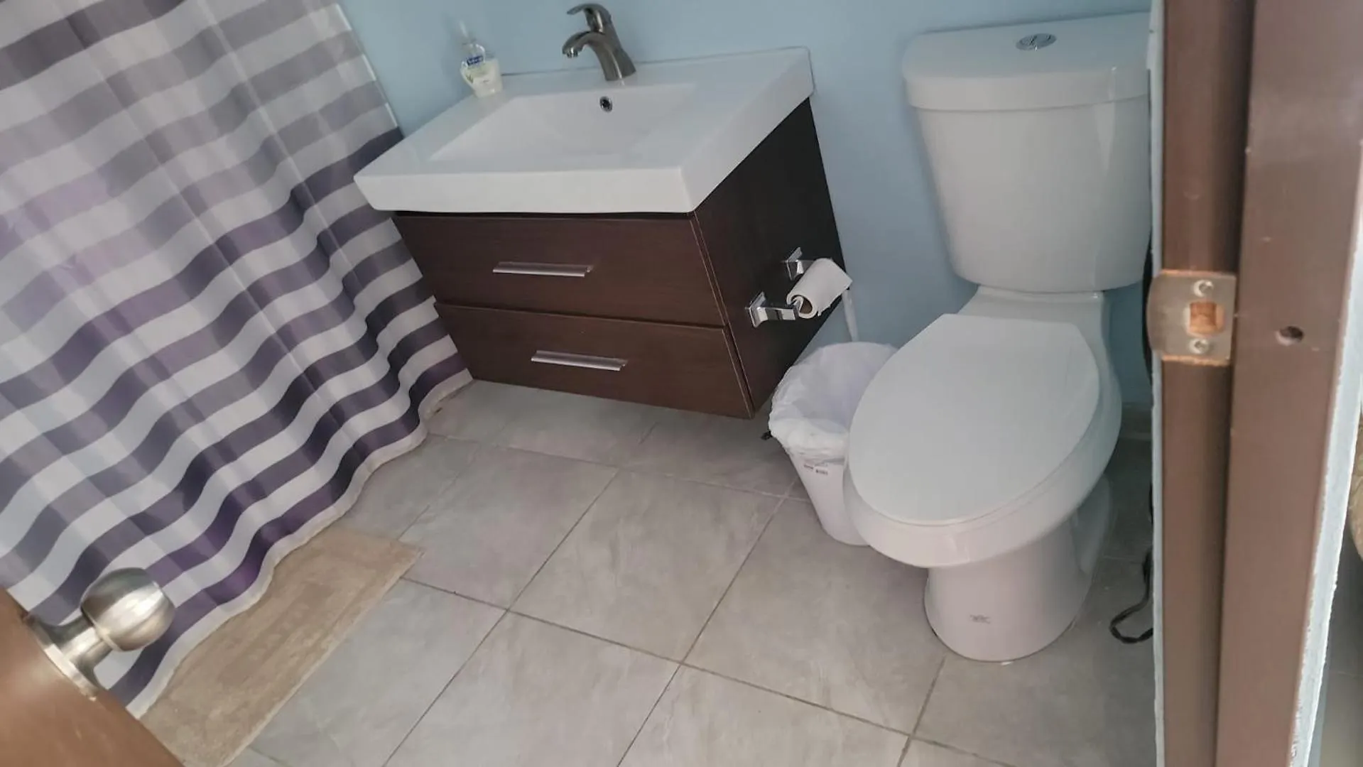 Appartamento Fishing Village Sleeps Up To 8 With Kitchenette, Unit 3 Catano Porto Rico