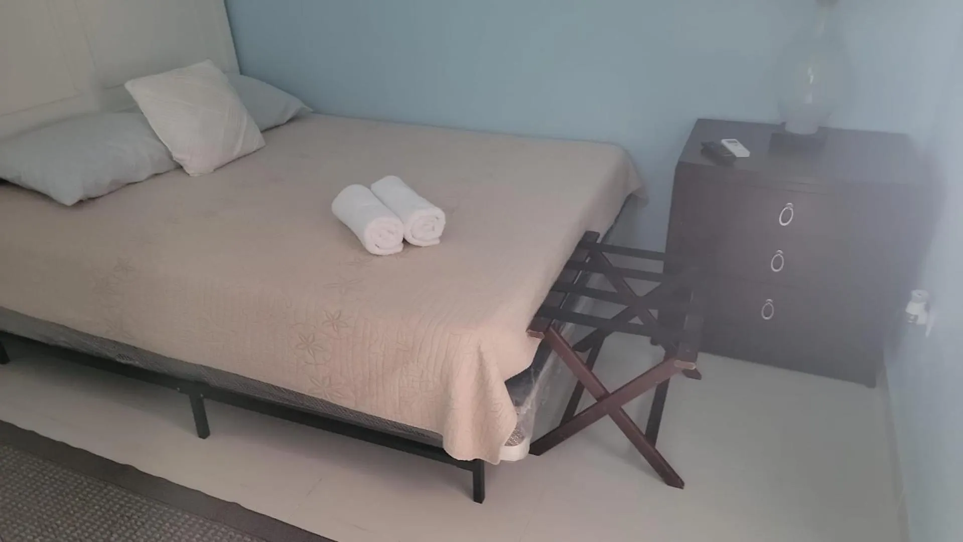 Fishing Village Sleeps Up To 8 With Kitchenette, Unit 3 Catano 0*,  Porto Rico